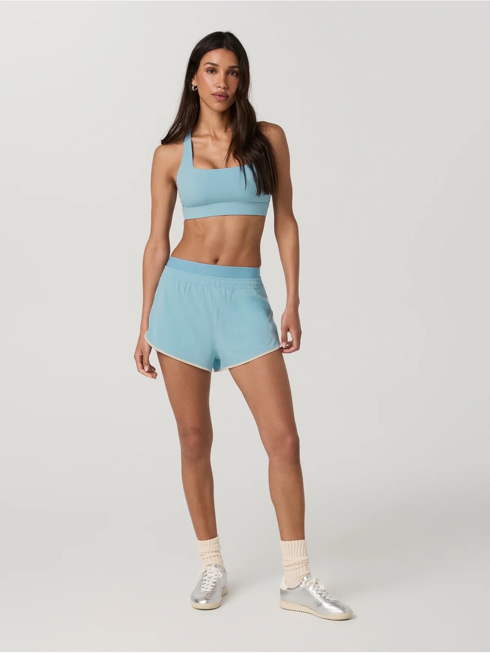 Vuori Daily Form Sports Bra in Sea Folly Size Medium - Picture 6 of 6